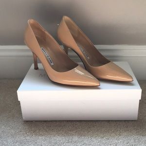 Manolo Blahnik - nude patent leather shoes
